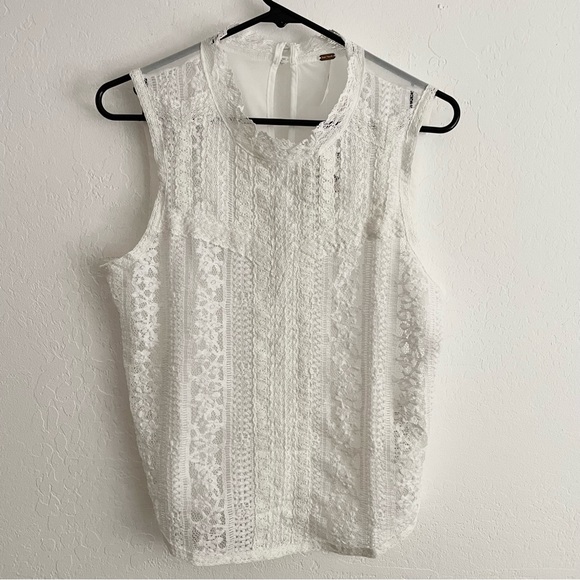 Free People- Tea Party sheer lace crop tank top in Ivory- medium - Picture 9 of 12